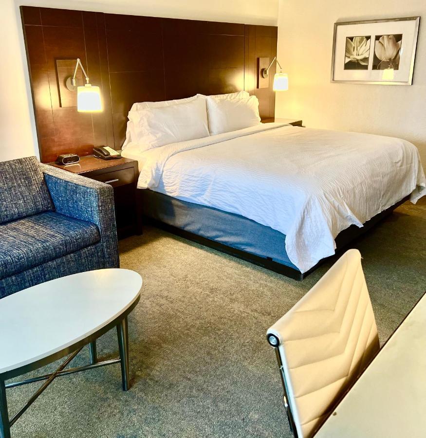 Holiday Inn Virginia Beach - Norfolk By Ihg Exteriör bild