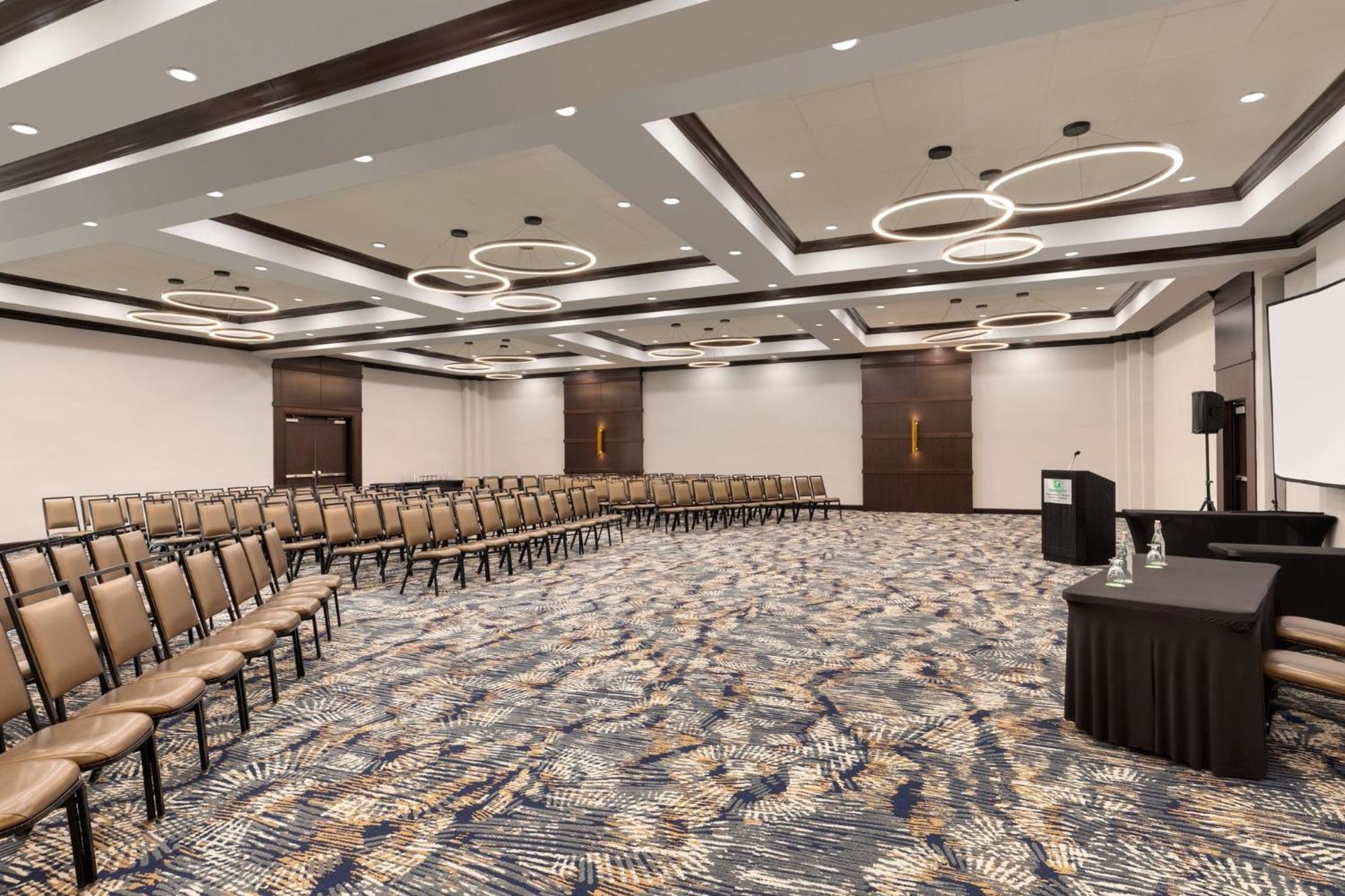 Holiday Inn Virginia Beach - Norfolk By Ihg Exteriör bild
