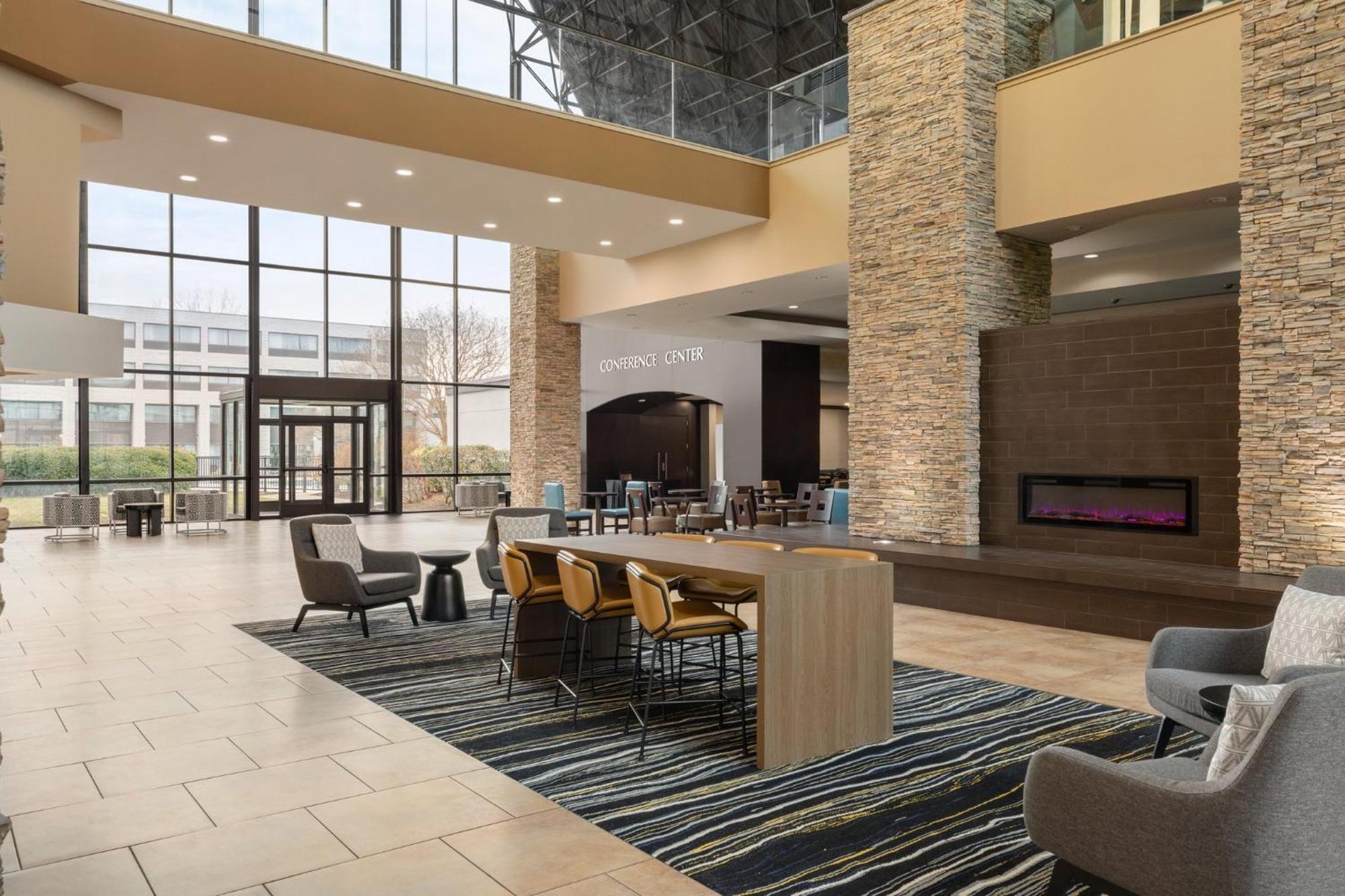Holiday Inn Virginia Beach - Norfolk By Ihg Exteriör bild